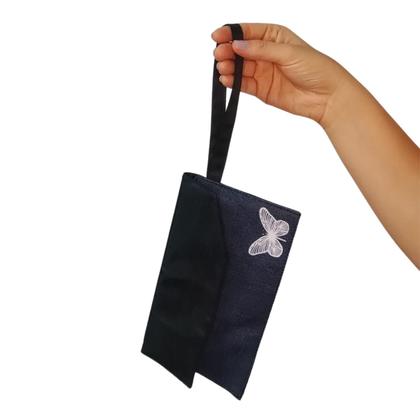 Imagem de Carteira Feminina Necessaire clutch envelope Jeans Nylon Alça Mão Porta celular óculos maquiagem dinheiro cartão documento estampa de borboleta casual