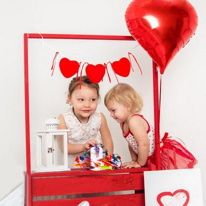 Imagem de Cartões de presente de Dia dos Namorados com brinquedos que mudam de cor, pacote com 20