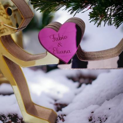 Imagem de Casal romântico escultura de madeira casamento dia dos namorados