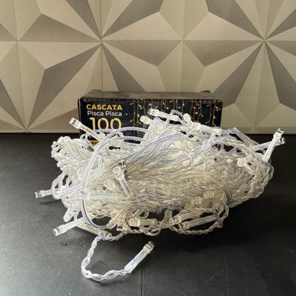 Imagem de Cascata de natal de led pisca pisca com 100 lâmpadas fio transparente 220V decoração branco quente