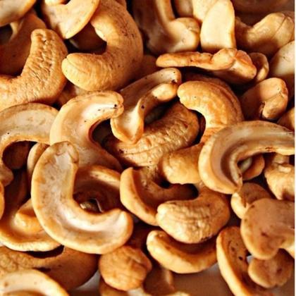 Imagem de Castanha de Caju Banda Torrada e Salgada 500g