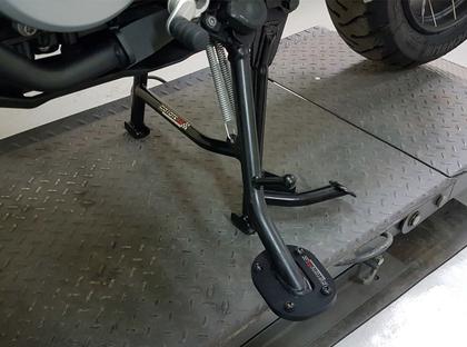 Imagem de Cavalete / Descanso Central Coyote Preto - F 850 GS Adventure - BMW