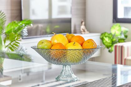 Imagem de Centro de Mesa Fruteira de Vidro com Pé Escamado Vitazza: Decoração, Organização e Mesa Posta, com Toque Elegante, Praticidade Sustentável e Estilo