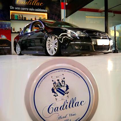 Imagem de Cera Cristalizadora Vitrificadora Hard Wax Cadillac Brilho e Proteção Automotiva + Toalha 40x40