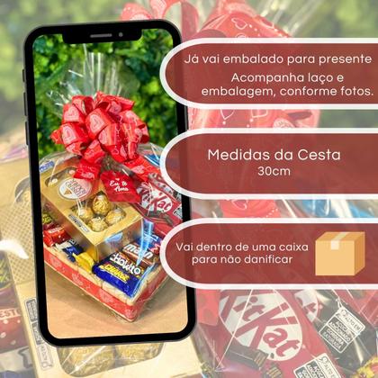 Imagem de Cesta de Chocolate em Formato Coração com Laço para Presente Romântico Aniversário Datas Especiais