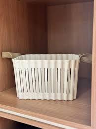 Imagem de Cesto Organizador De Plástico Retangular Vazado Com Alça 24x17,5x14,3cm