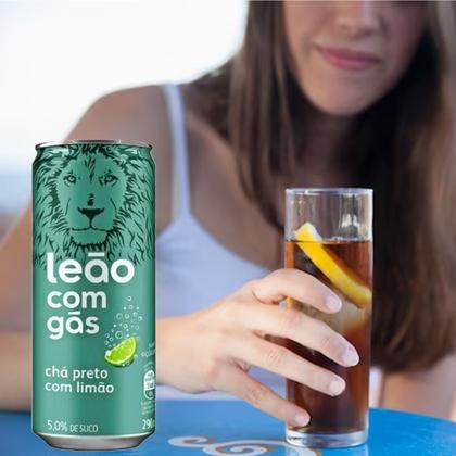 Imagem de Chá Preto com Limão com Gás Leão Iced Tea 290ml (6 Latas)