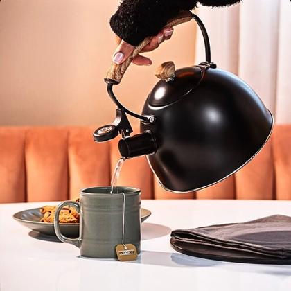 Imagem de Chaleira Brinox com Apito 1,3L Roma Vintage Cor Preto