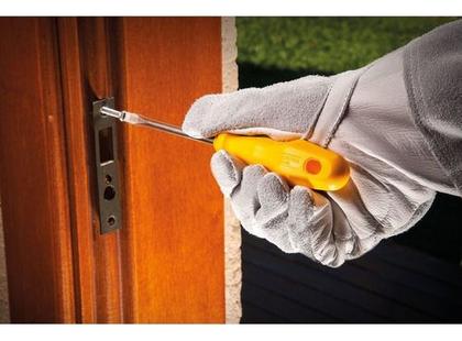 Imagem de Chave De Fenda Amarela Com Ponta Chata 3/16x4  - Tramontina