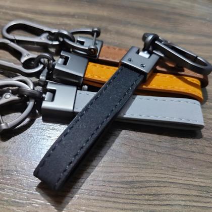 Imagem de Chaveiro Couro Premium Mosquetão Metal Chave Carro + Chave Fenda Presente Luxo