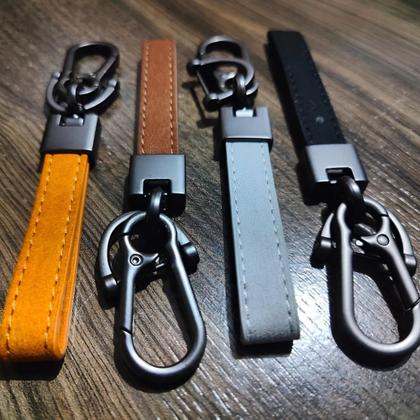 Imagem de Chaveiro Couro Premium Mosquetão Metal Chave Carro + Chave Fenda Presente Luxo