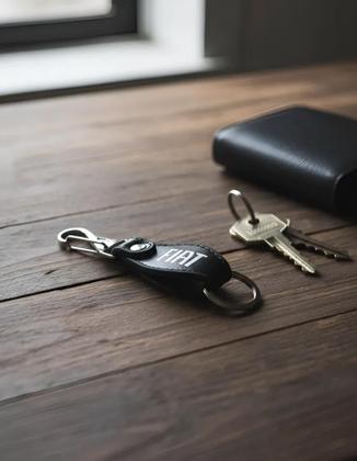 Imagem de Chaveiro Fiat Couro Preto Metal Premium Mosquetão Acessório Chave Carro Luxo Presente Luxo