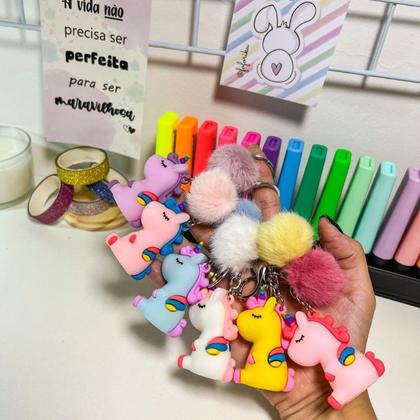 Imagem de Chaveiro fofo Unicórnio com Pompom e Mosquetão