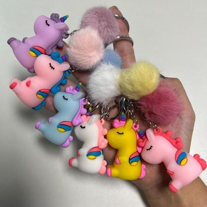 Imagem de Chaveiro fofo Unicórnio com Pompom e Mosquetão