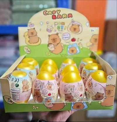 Imagem de Chaveiro Ovos Surpresa Capivara Unidade 1 Lembrança Ideal Para Grande Momentos