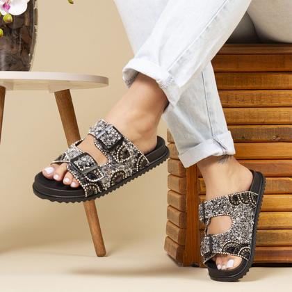 Imagem de Chinelo Casual Feminino Com Pedras De Zircônia