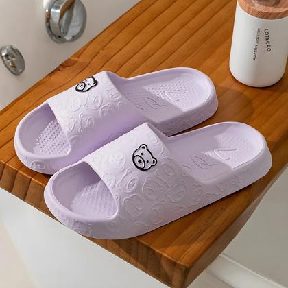 Imagem de Chinelo Feminino com Sola Macia e Estampa de Ursinho - Ideal para Uso Interno