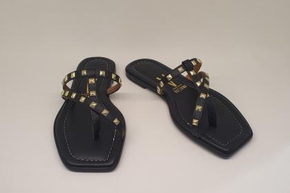 Imagem de Chinelo feminino de dedo Vizzano 6452.102 com spikes rasteirinha rasteira sem salto