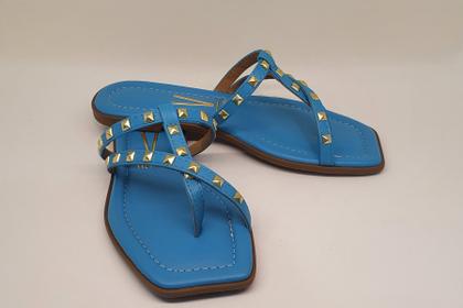 Imagem de Chinelo feminino de dedo Vizzano 6452.102 com spikes rasteirinha rasteira sem salto