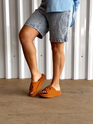 Imagem de Chinelo Feminino Nuvem Ortopédico Plataforma Macio Confortavel Marrom