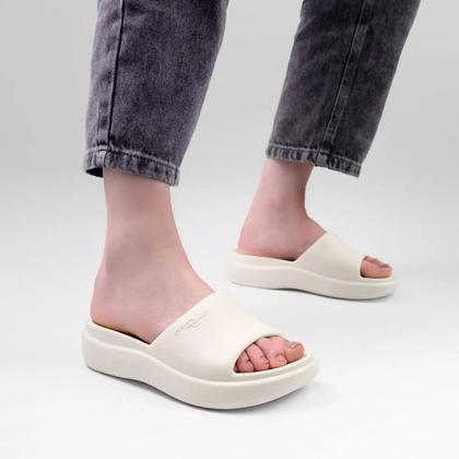 Imagem de Chinelo Feminino Ortopédico Nuvem Slide Marshmallow Piccadilly Macio Leve