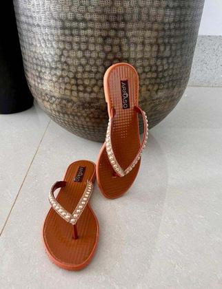 Imagem de Chinelo Sandália Rasteirinha Feminina Artesanal Com Pérolas Arraso