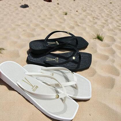 Imagem de chinelo vizzano feminino bico quadrado c/pingente