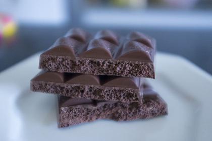 Imagem de Chocolate Suflair Ao Leite Aerado Nestle 50g Caixa Com 20 Unidades