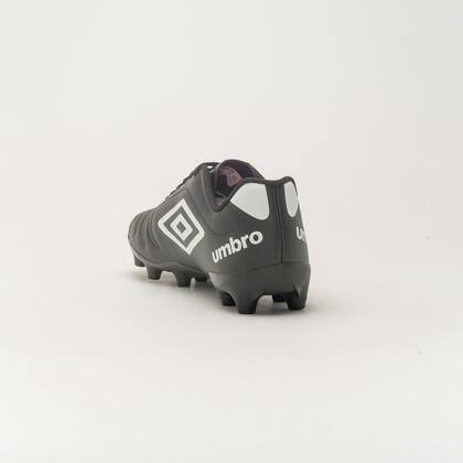 Imagem de Chuteira Campo Umbro Class