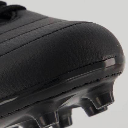 Imagem de Chuteira Umbro Class Footballer Campo Preta e Branca