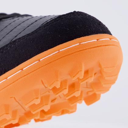 Imagem de Chuteira Umbro Neo-Confort Society Preta e Laranja