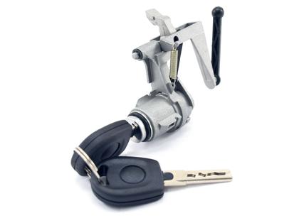 Imagem de Cilindro Com Chave do Porta Malas Polo Hatch 2002 a 2014 Golf 2008 a 2013 Caçamba Saveiro G5 G6 2010 a 2016
