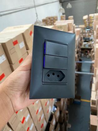 Imagem de Cj Duplo Paralelo + Tomada 20A 4X2 - Pial Plus + Preto