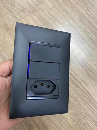 Imagem de Cj Duplo Paralelo + Tomada 20A 4X2 - Pial Plus + Preto