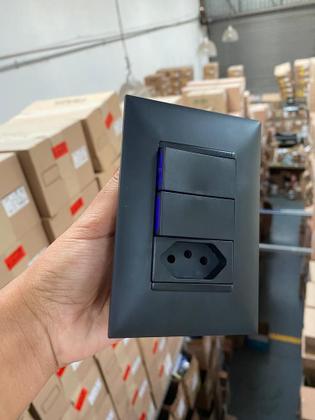 Imagem de Cj Duplo Paralelo + Tomada 20A 4X2 - Pial Plus + Preto