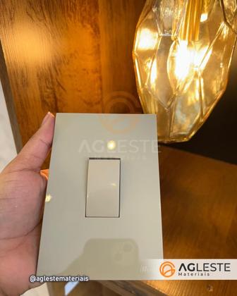 Imagem de Cj interruptor paralelo vertical 4x2 - recta areia gloss - brg10875-8ar