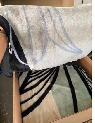 Imagem de Cobertor Casal Raschel Plus Coberta Linha Premium Jolitex- Miramare-Quente Grossa-