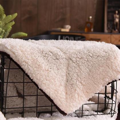 Imagem de Cobertor solteiro veludo café e pele de carneiro 160x220