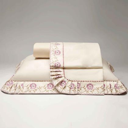 Imagem de cobre leito queen  yasmin 07 peças 260cm x 240cm  bordado com porta travesseiros