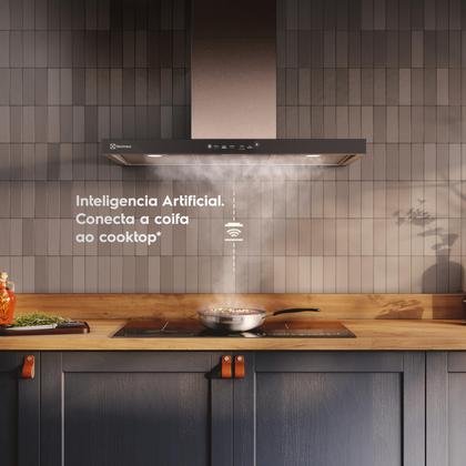 Imagem de Coifa de Parede Electrolux 90cm Inox Experience com Inteligência Artificial e Alto Poder Sucção (CE9TF)