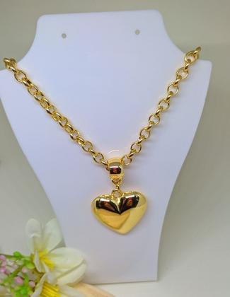 Imagem de Colar Choker Corrente Feminino Elos Português Grosso 50cm Pingente Coração Liso Folheado Ouro 18k Tendência