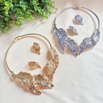 Imagem de Colar Choker de Aro com Folhas em Metal