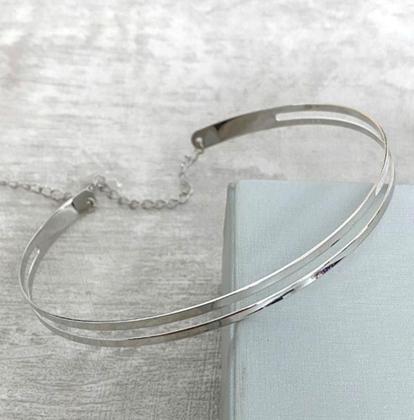 Imagem de Colar Choker Feminino Elo Aro Duplo Liso Metal Ajustável Folheado Ouro 18k Tendência Blogueira Lançamento 2023