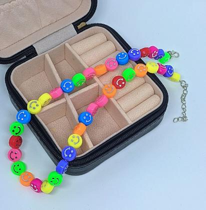 Imagem de Colar Choker Gargantilha Miçangas Coloridas Smile Virginia Zé Tendência Moda Blogueira Cordão Praia Verão