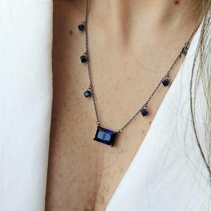 Imagem de Colar com pedra retangular safira e pontos de luz banhado a ródio negro - 45 cm + 5 cm de extensor