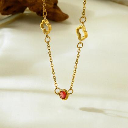 Imagem de Colar com Pingente de Flor de Trevo de Quatro Folhas com Zircônia Vermelha - Joia de Aço Inoxidável