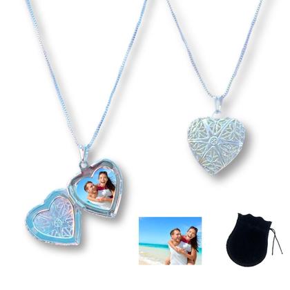 Imagem de Colar com Pingente Relicário De Coração Com Foto