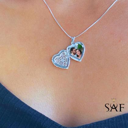 Imagem de Colar com Pingente Relicário De Coração Com Foto
