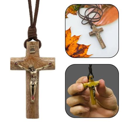 Imagem de Colar Crucifixo Masculino com as Chagas de Cristo Ouro Velho