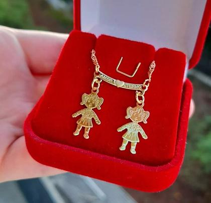 Imagem de Colar de filhos filhas de 1 a 4 pingentes banhados a ouro 18k
